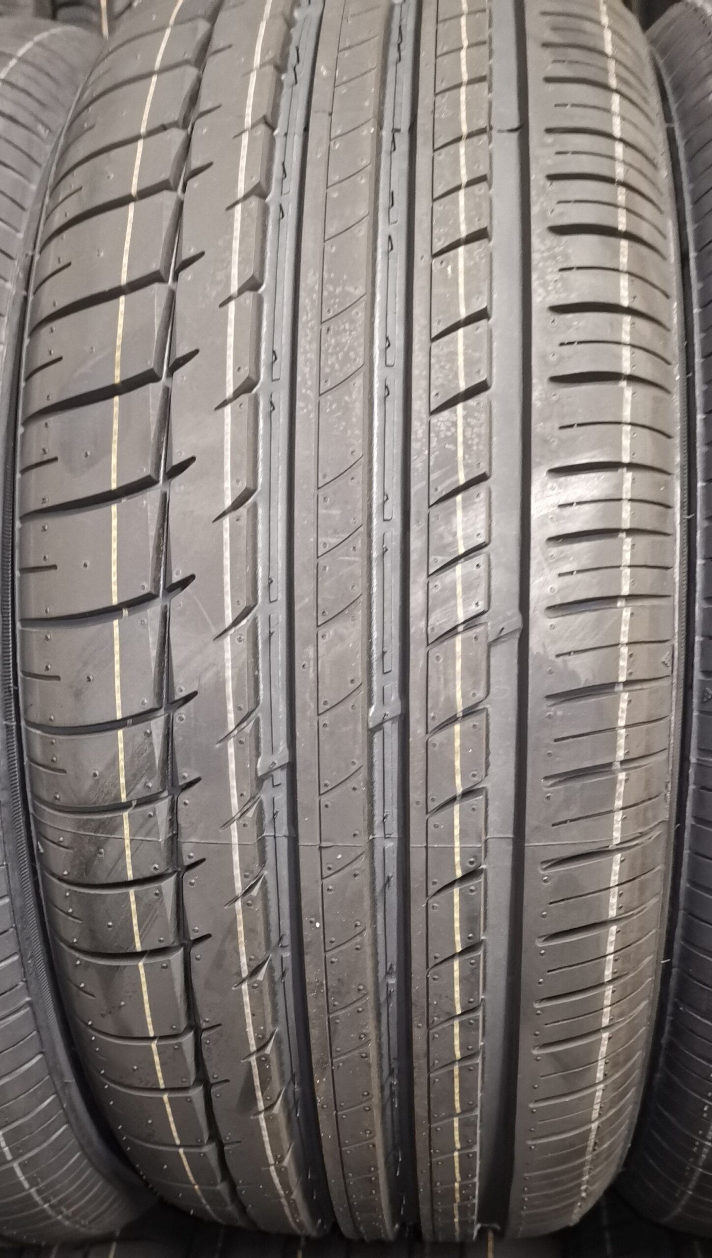 TH201 Személygk.abroncs 235/55-R-19 Triangle TH-201 91Y